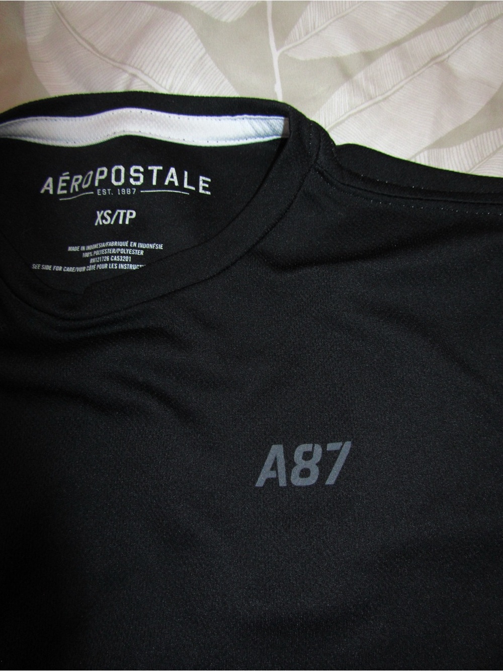 Aeropostale Men's A87 Long-Sleeve Crewneck workout Shirt - Black